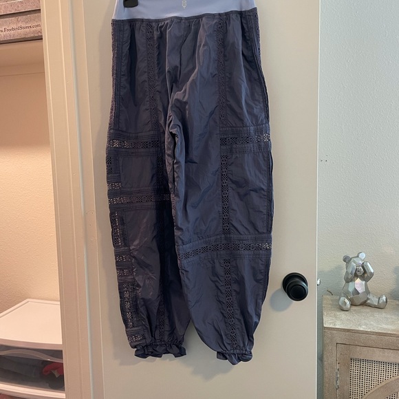 Free People movement bottoms - Picture 2 of 2